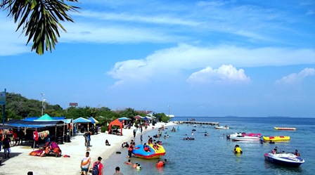 Wisata Pantai Sakura di Pulau Untung Jawa Dikembangkan
